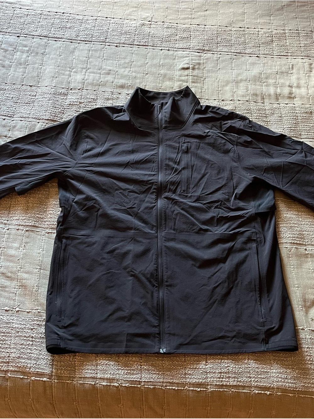Men's Black Softshell Full-Zip Jacket